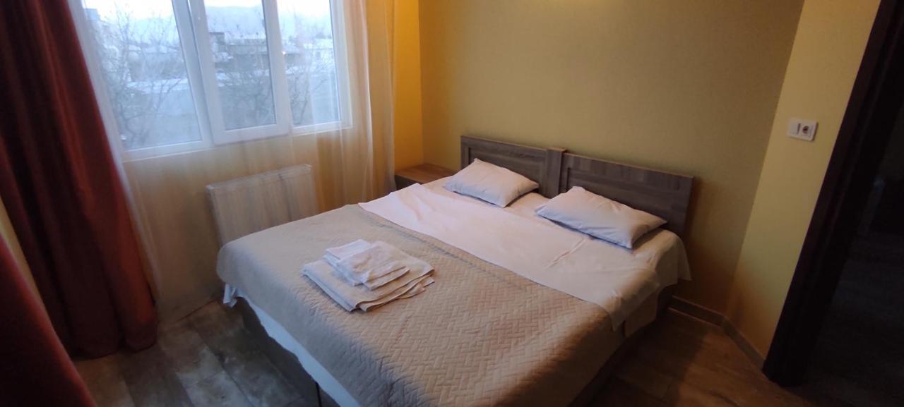 Femily Hotel In Batumi Mareti Str 2 Zewnętrze zdjęcie
