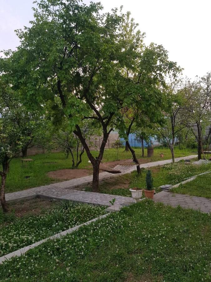 Femily Hotel In Batumi Mareti Str 2 Zewnętrze zdjęcie