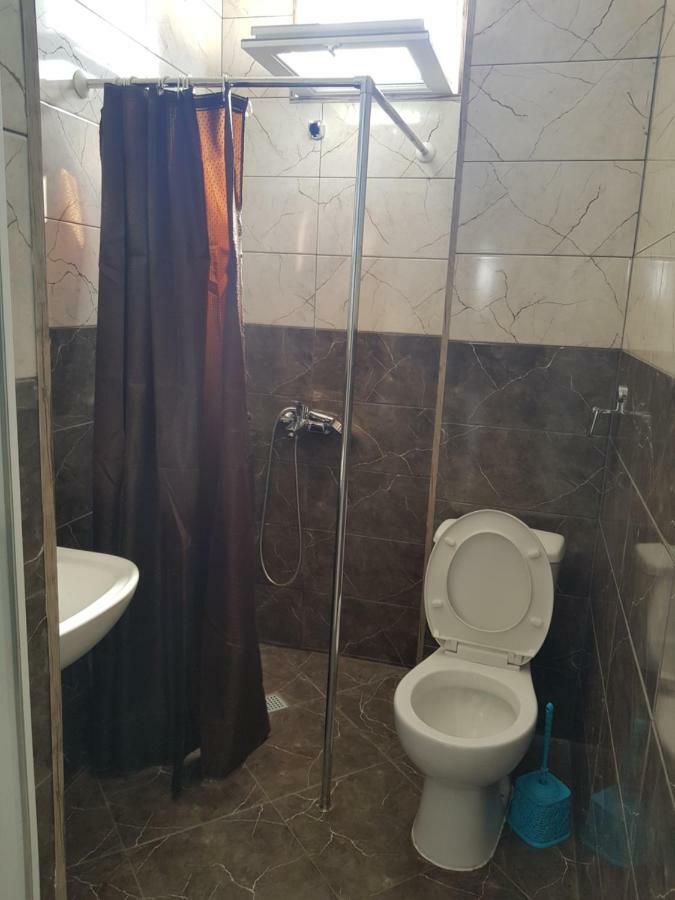 Femily Hotel In Batumi Mareti Str 2 Zewnętrze zdjęcie