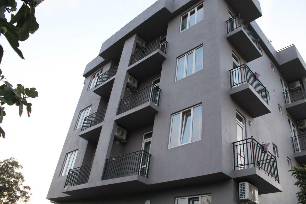Femily Hotel In Batumi Mareti Str 2 Zewnętrze zdjęcie
