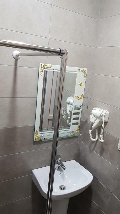 Femily Hotel In Batumi Mareti Str 2 Zewnętrze zdjęcie