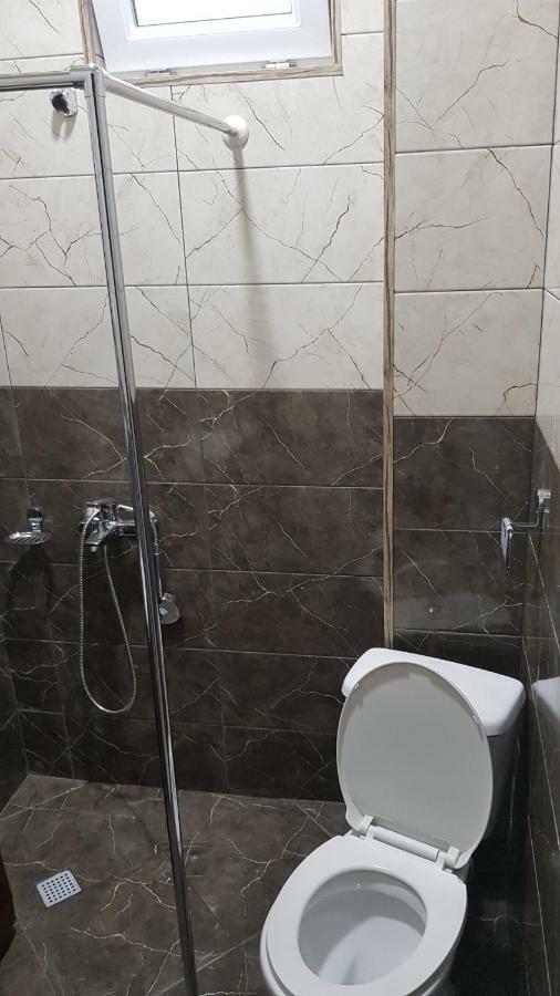 Femily Hotel In Batumi Mareti Str 2 Zewnętrze zdjęcie